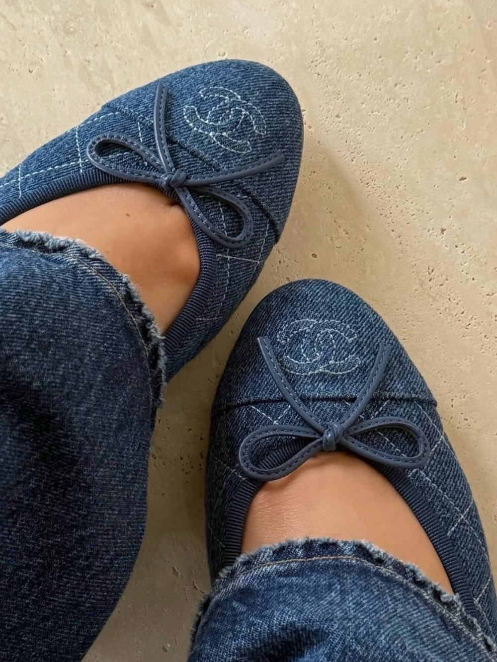 NIB Chanel 26P Washed Denim Quilted CC Logo Bow Tie Ballet
Ballerina Flat 38.5 - Picture 3 of 11